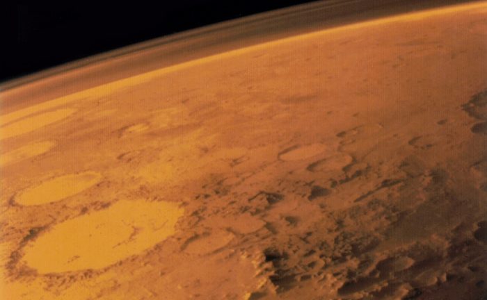 Dust layers in Mars' atmosphere